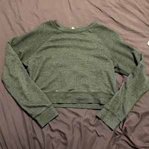 cropped sweatshirt